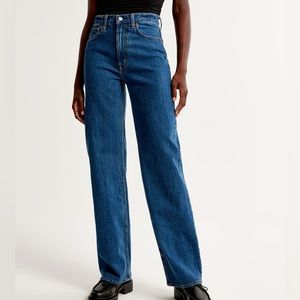 High Rise 90s Relaxed Jean in Dark - size 29